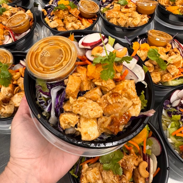 Sesame Ginger Chicken Salad Bowl with Quinoa
