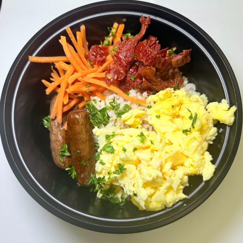 Tuscan Breakfast Bowl with Sun-Dried Tomatoes, Kale & Herbed Brown Rice